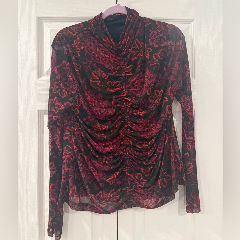 Floral Ruched Long Sleeve Top